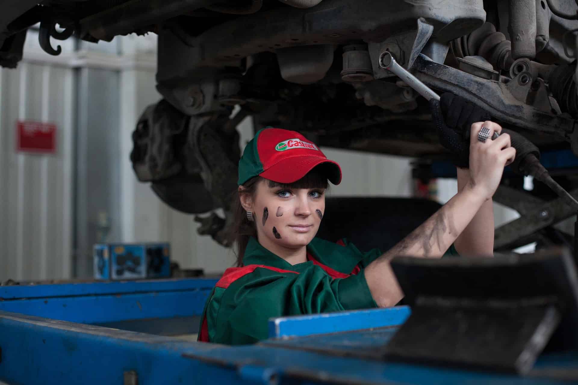 Ausbildung zum KFZ Mechatroniker/-in